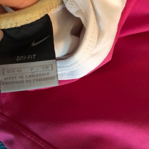 Nike work out tank top - Picture 3 of 3